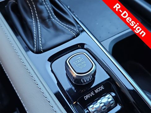 Used 2021 Volvo XC90 T6 R-Design w/ Advanced Package image 23