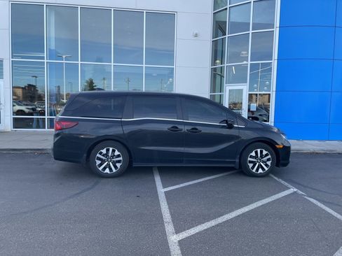 Certified 2025 Honda Odyssey EX-L image 11