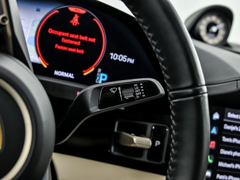 Used 2020 Porsche Taycan Turbo image 31