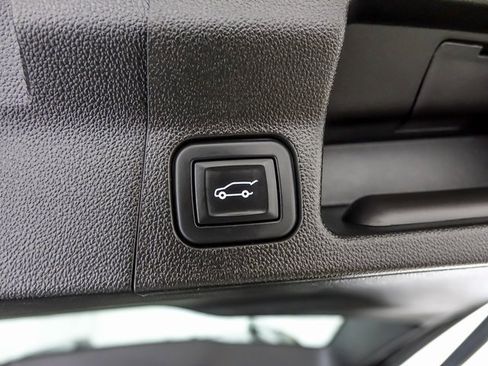 Used 2021 GMC Acadia SLT w/ Elevation Edition image 34