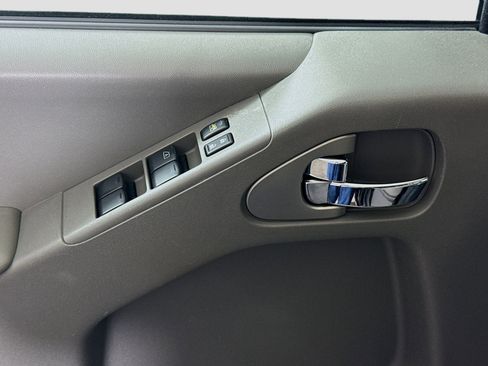 Used 2019 Nissan Frontier SV image 23