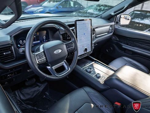 Used 2024 Ford Expedition Max Platinum AWD/4WD image 24