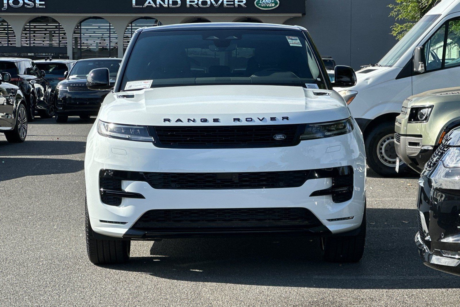 New 2026 Land Rover Range Rover Sport Dynamic SE AWD/4WD image 5