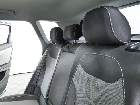 Certified 2023 Volkswagen Taos S FWD image 18