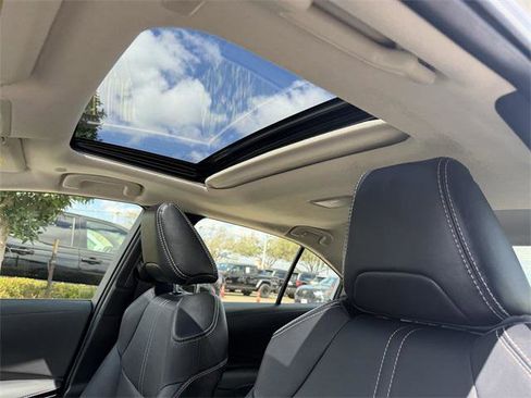 Certified 2025 Toyota Corolla XLE image 20