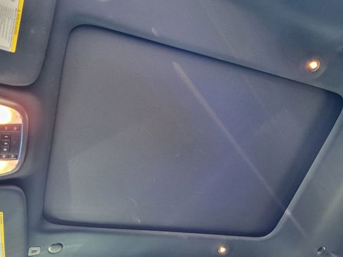 Used 2019 Jeep Grand Cherokee Limited w/ Luxury Group II image 36