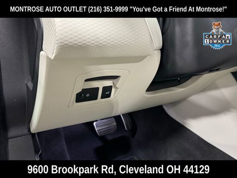 Used 2023 Land Rover Range Rover Velar R-Dynamic S image 16