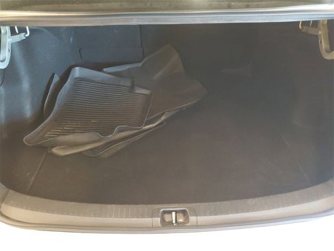 Used 2023 Toyota Corolla LE image 8