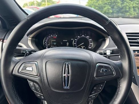 Used 2019 Lincoln MKZ Reserve FWD image 22