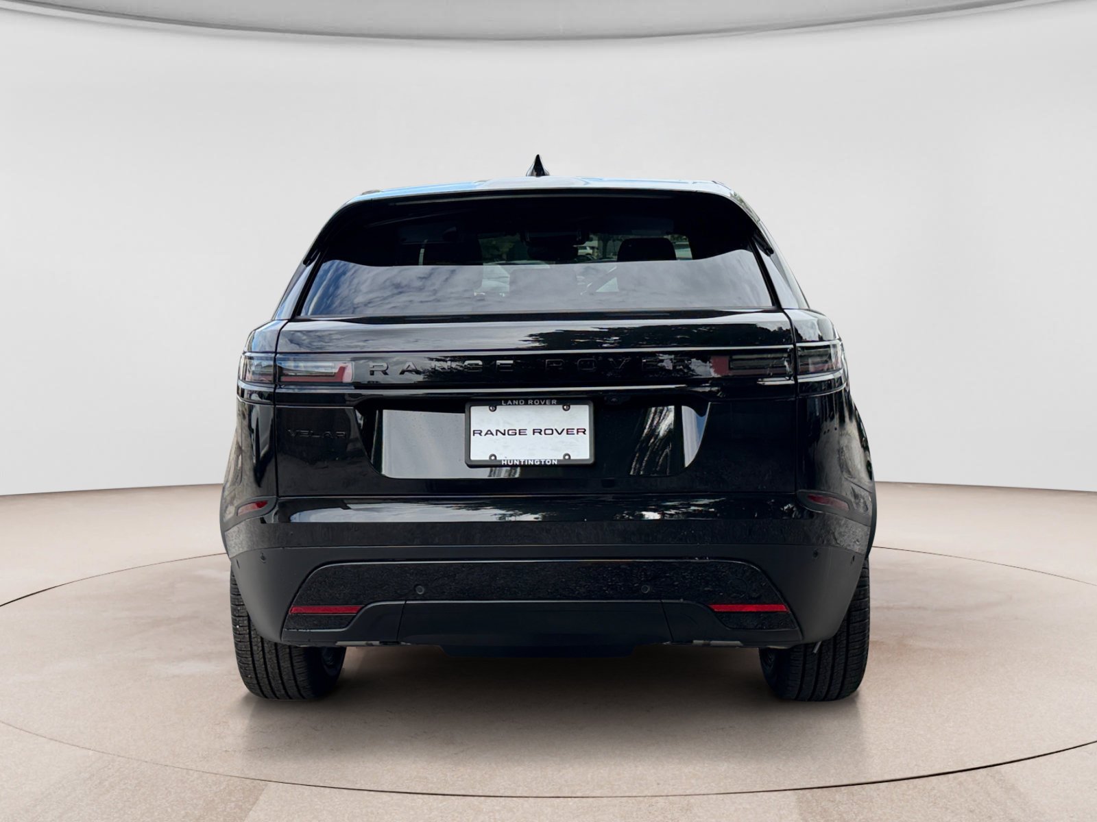 New 2026 Land Rover Range Rover Velar S AWD/4WD image 4