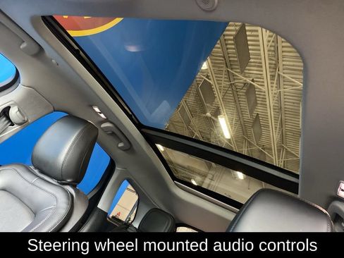 Used 2021 Lincoln Corsair AWD w/ Premium Package image 15