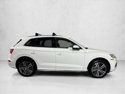 Used 2020 Audi Q5 e Premium Plus w/ Premium Plus Package AWD/4WD image 4