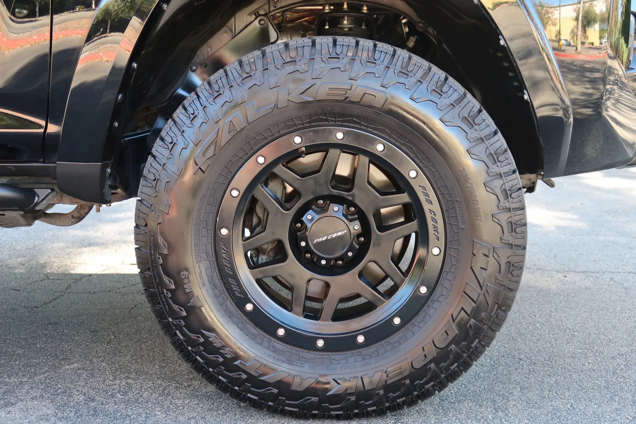 Used 2018 Toyota 4Runner TRD Off-Road AWD/4WD image 9