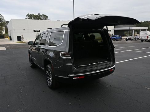 Used 2023 Jeep Grand Wagoneer 4WD w/ Convenience Group III image 30