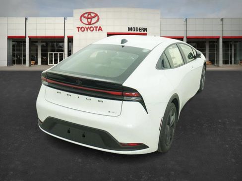 New 2026 Toyota Prius LE image 19