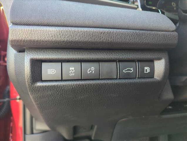 Used 2026 Toyota Camry LE FWD image 16