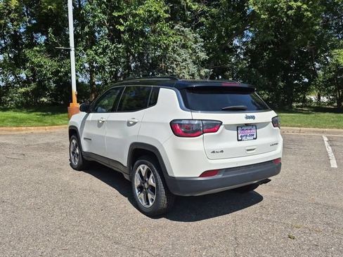 Used 2018 Jeep Compass Limited w/ Navigation Group AWD/4WD image 5