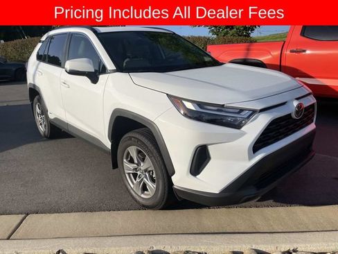 Used 2025 Toyota RAV4 XLE w/ Convenience Package AWD/4WD image 12
