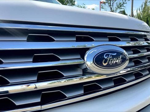 Used 2018 Ford Expedition Max Limited w/ Equipment Group 301A image 29