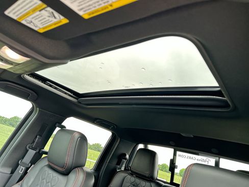 Used 2023 Nissan Frontier PRO-4X w/ Pro-4X Premium Package AWD/4WD image 22