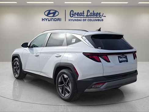 New 2026 Hyundai Tucson SEL FWD image 3