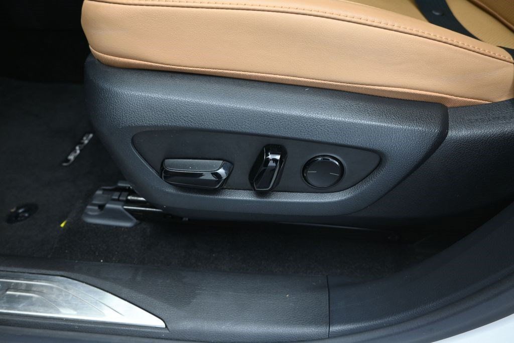 Used 2024 Lexus RX 350 Premium w/ Accessory Package (Z1) FWD image 18
