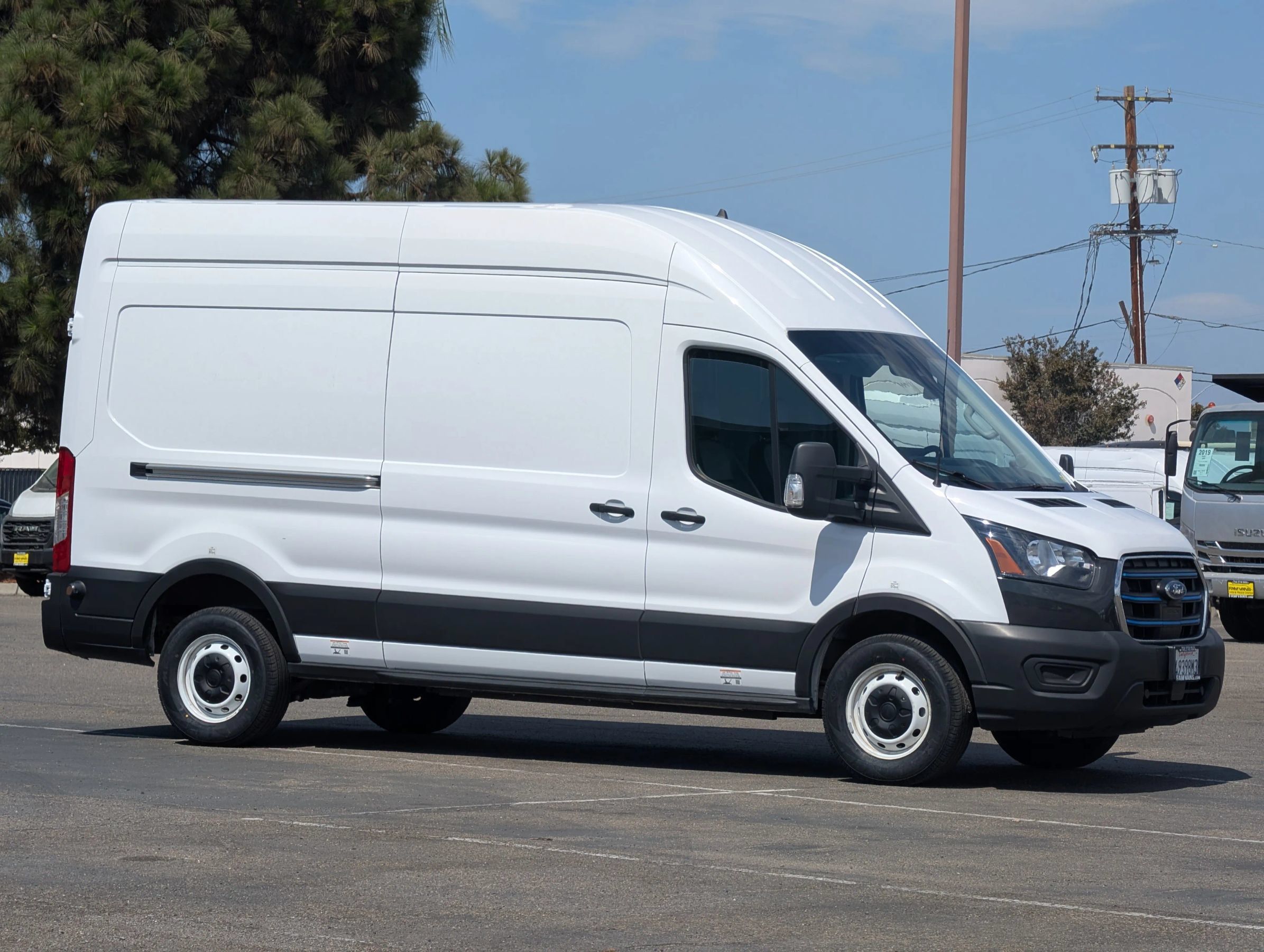 Used 2022 Ford E-Transit 148 High Roof w/ Load Area Protection Package RWD image 1