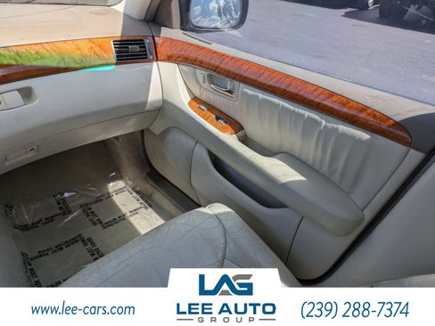 Used 2001 Lexus LS 430 RWD image 13