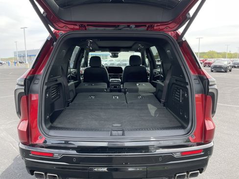 Certified 2024 Chevrolet Traverse RS AWD/4WD image 35