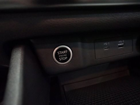 Certified 2023 Nissan Rogue SV w/ SV Premium Package image 31