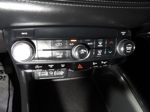Used 2021 Dodge Durango GT AWD/4WD image 17
