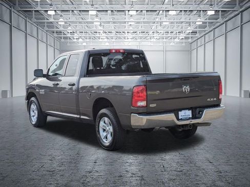 Used 2017 RAM 1500 ST w/ SXT Appearance Group AWD/4WD image 3
