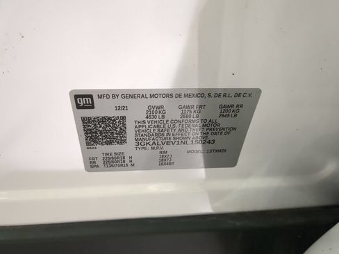 Used 2022 GMC Terrain SLT w/ Infotainment Package II AWD/4WD image 16