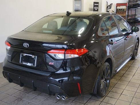 Used 2023 Toyota Corolla SE image 14