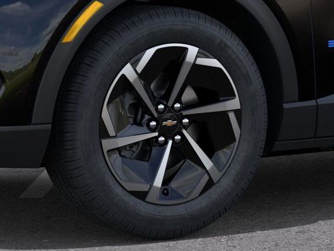 New 2026 Chevrolet Equinox EV LT image 9