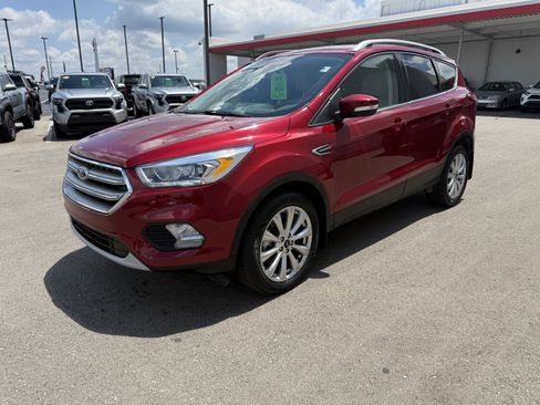 Used 2017 Ford Escape Titanium AWD/4WD image 18
