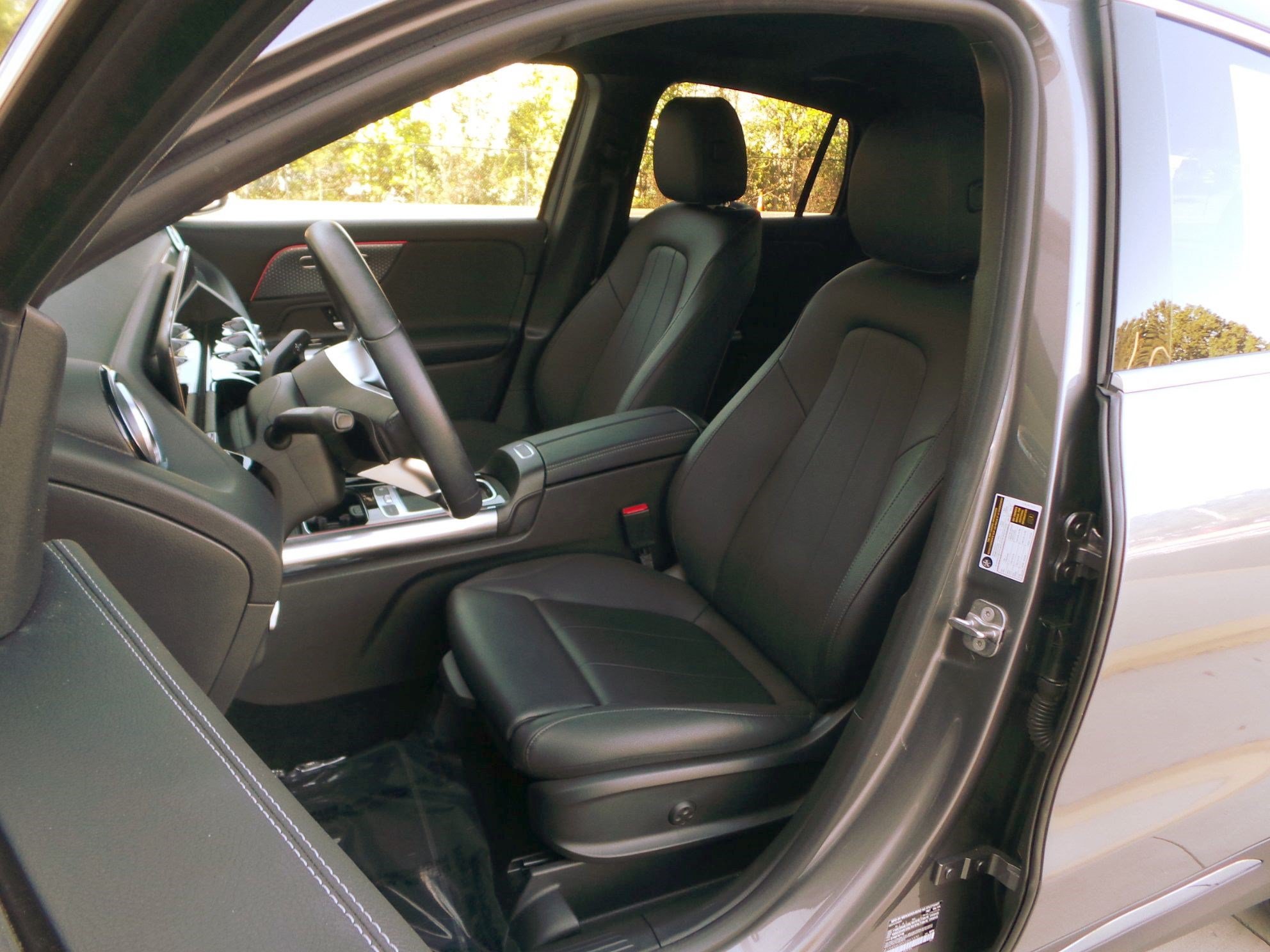 Used 2025 Mercedes-Benz GLA 250 image 8