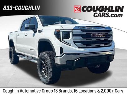 New 2025 GMC Sierra 1500 SLE