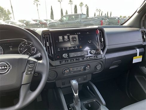New 2026 Nissan Frontier SV w/ Tow Package image 6