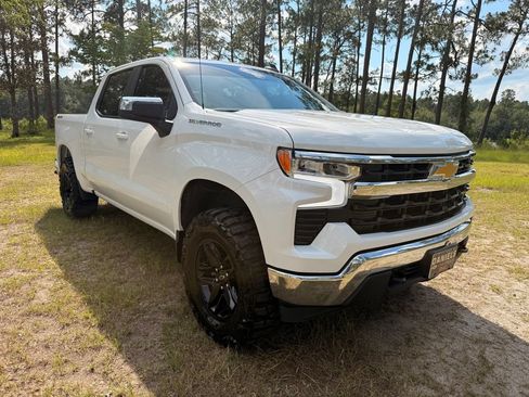 Used 2025 Chevrolet Silverado 1500 LT w/ Work Truck Package AWD/4WD image 7