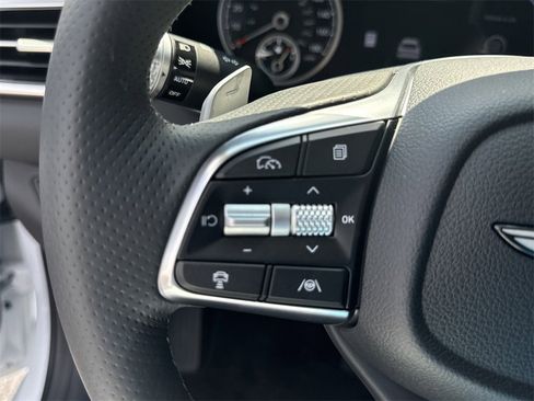 Used 2026 Genesis G70 2.5T Prestige image 24