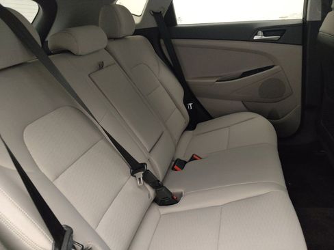 Used 2020 Hyundai Tucson Value FWD image 19
