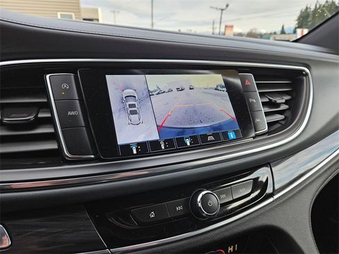 Used 2024 Buick Enclave Premium image 33