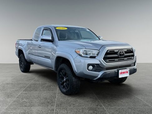 Used 2016 Toyota Tacoma SR5 image 7