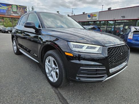 Used 2018 Audi Q5 2.0T Premium Plus w/ Premium Plus Package AWD/4WD image 3