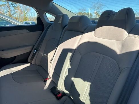 Used 2018 Hyundai Sonata SE image 12