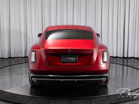 Used 2024 Rolls-Royce Spectre w/ Spectre Launch Package image 16