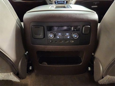 Used 2018 GMC Yukon XL Denali w/ Denali Ultimate Package image 30