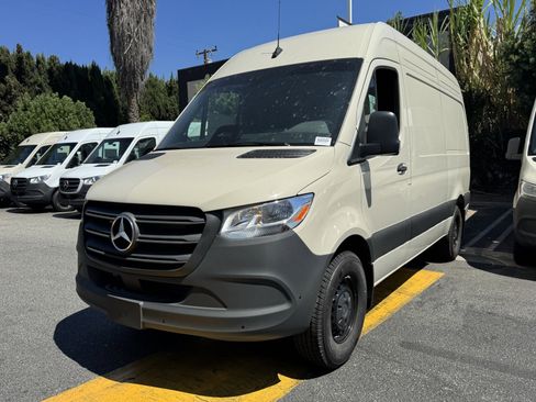New 2025 Mercedes-Benz Sprinter 2500 image 6