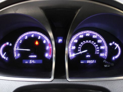 Used 2011 Toyota Avalon FWD image 16